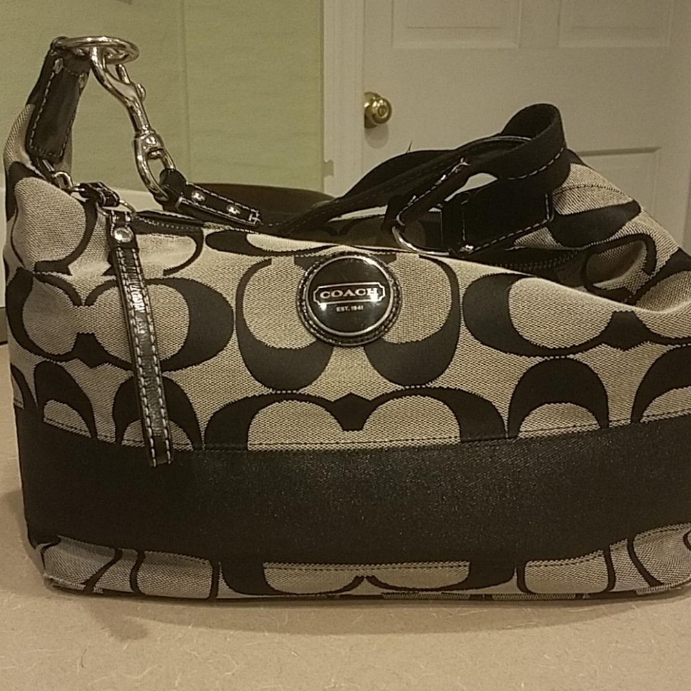 Handbag